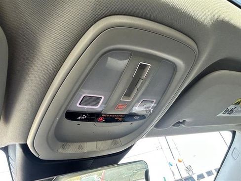 Used 2024 Volvo S60 B5 Core image 19