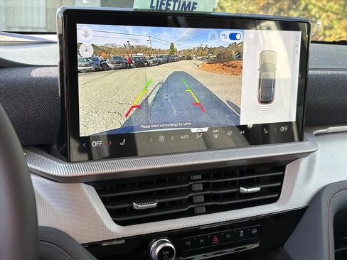 New 2026 Ford Explorer Active image 8