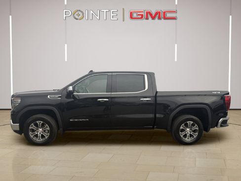 Certified 2025 GMC Sierra 1500 SLT image 13