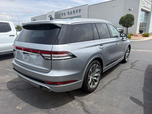 Used 2022 Lincoln Aviator Grand Touring w/ Equipment Group 301A AWD/4WD image 2