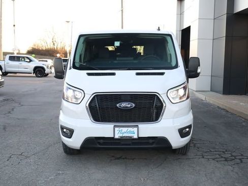 Used 2023 Ford Transit 350 XLT image 3