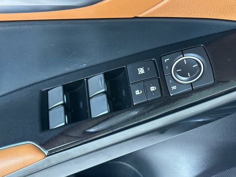 Used 2025 Lexus IS 300 F Sport w/ Accessory Package 2 RWD image 13