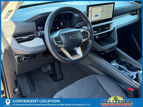 Used 2025 Ford Explorer Active image 8
