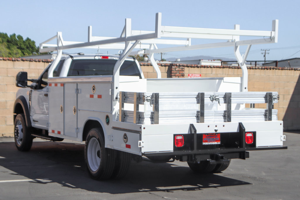 Used 2023 Ford F550 2WD Regular Cab Super Duty image 6