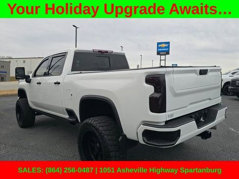 Used 2024 Chevrolet Silverado 2500 LTZ w/ LTZ Plus Package image 7