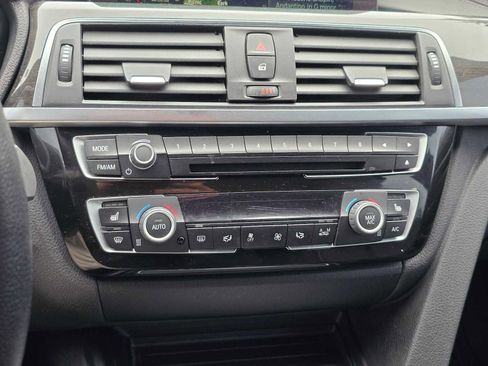 Used 2018 BMW 330i Gran Turismo xDrive image 25