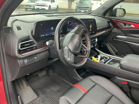 Used 2024 Chevrolet Traverse RS w/ LPO, Floor Liner Package image 11