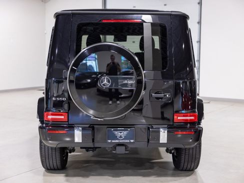 Used 2024 Mercedes-Benz G 550 image 8