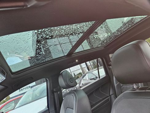 Used 2022 Volkswagen Tiguan SEL R-Line image 19