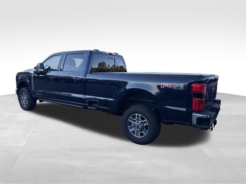 Used 2023 Ford F350 Lariat w/ Lariat Ultimate Package image 3