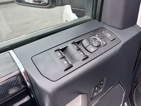 Used 2022 Ford F350 Platinum w/ FX4 Off-Road Package AWD/4WD image 24