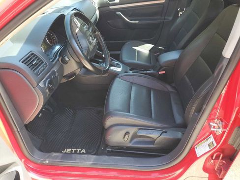 Used 2010 Volkswagen Jetta SE image 19
