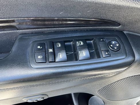 Used 2012 Dodge Durango Crew w/ Leather Interior Group RWD image 28