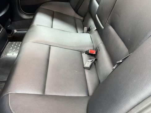 Used 2011 BMW 328i xDrive Sedan image 24