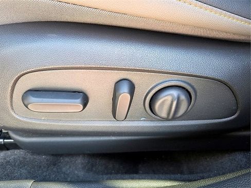 Certified 2025 Chevrolet Trax ACTIV w/ Driver Confidence Package image 17