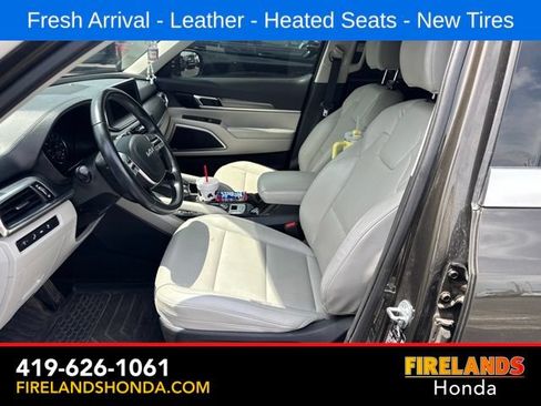 Used 2022 Kia Telluride S FWD image 16