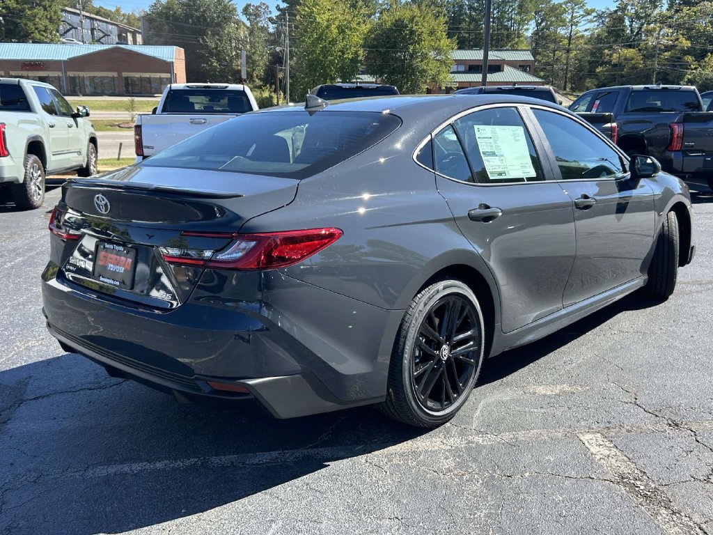 New 2026 Toyota Camry SE FWD image 3
