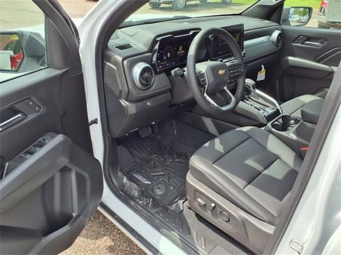 New 2025 Chevrolet Colorado LT w/ LT Convenience Package image 10