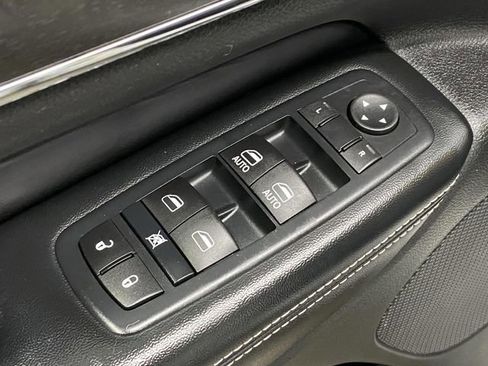 Used 2016 Jeep Grand Cherokee Limited image 32