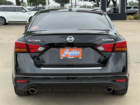 Used 2020 Nissan Altima 2.5 Platinum image 5