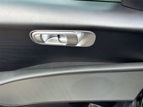 Used 2023 Hyundai Ioniq 6 SEL image 18