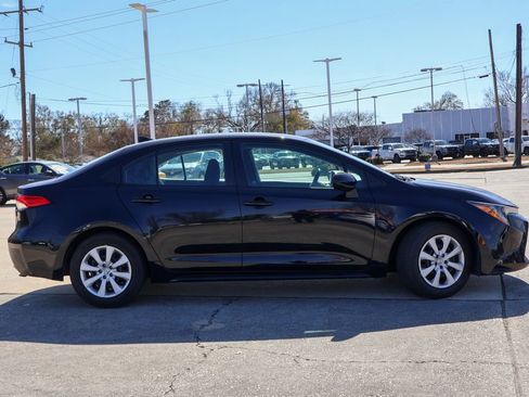 Used 2024 Toyota Corolla LE image 20