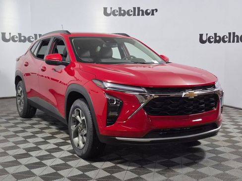New 2026 Chevrolet Trax LT w/ Driver Confidence Package FWD image 1