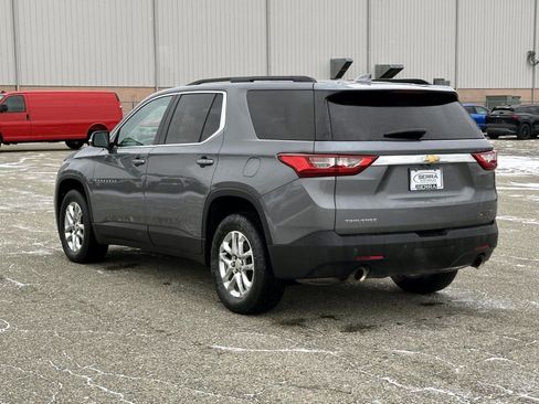 Used 2019 Chevrolet Traverse LT image 3