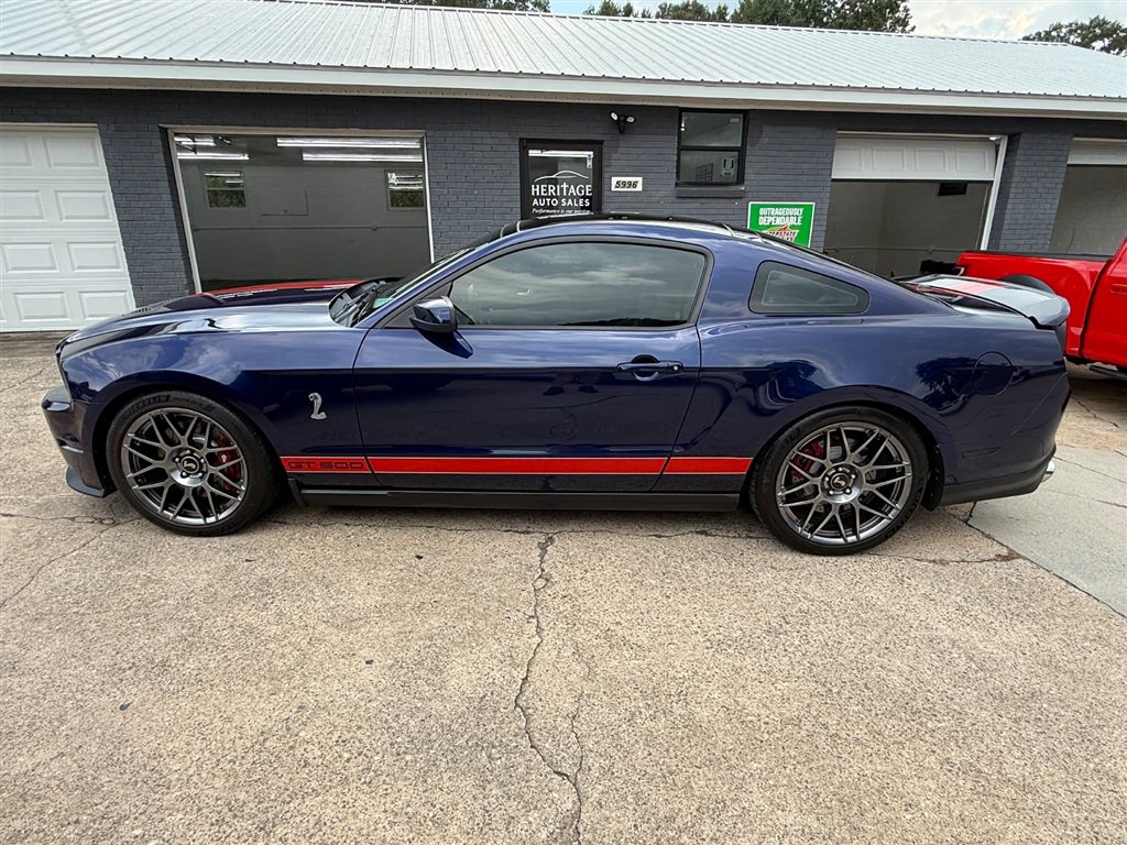 Used 2011 Ford Mustang Shelby GT500 w/ SVT Performance Pkg RWD image 2