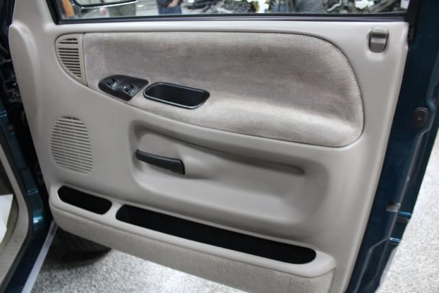 Used 1996 Dodge Ram 2500 Truck 4x4 Club Cab image 22