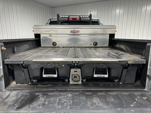 Used 2022 RAM 2500 Tradesman w/ Chrome Appearance Group image 7