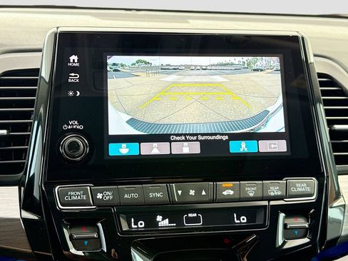 Used 2024 Honda Odyssey Elite image 15