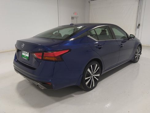 Used 2020 Nissan Altima 2.5 SR FWD image 9