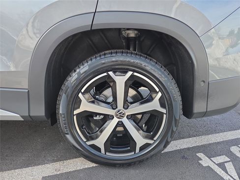 New 2026 Volkswagen Tiguan SE image 10