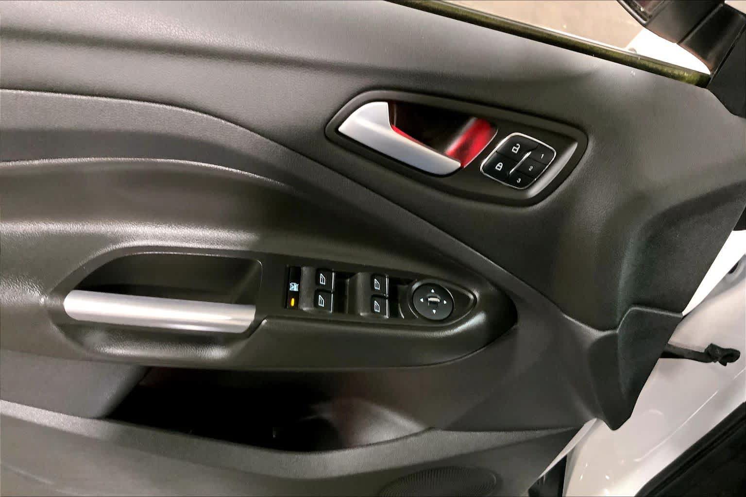 Used 2014 Ford Escape Titanium AWD/4WD image 36