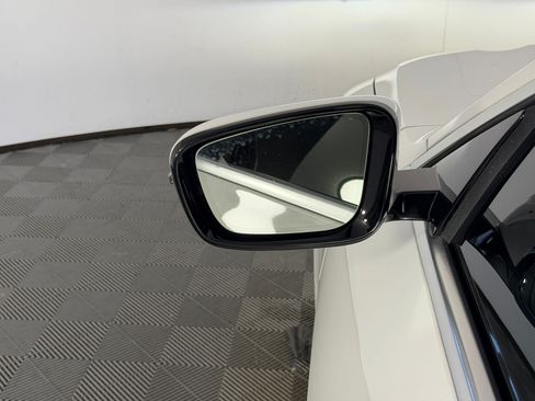 Used 2023 BMW i4 eDrive35 RWD image 26