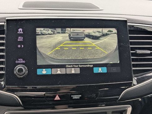 Used 2022 Honda Pilot Touring image 32