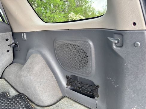 Used 2004 Nissan Xterra XE AWD/4WD image 29
