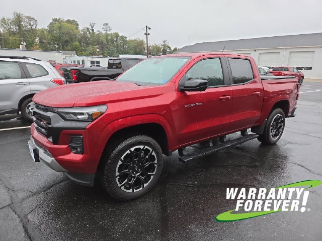 Used 2026 Chevrolet Colorado Z71 w/ Technology Package AWD/4WD image 3