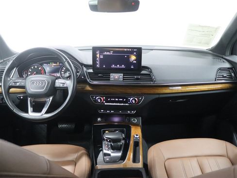 Used 2022 Audi Q5 2.0T Premium AWD/4WD image 25