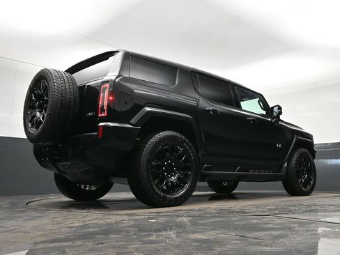Used 2025 GMC Hummer EV 2X AWD/4WD image 27