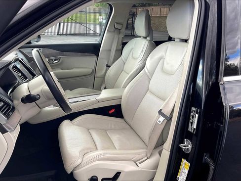 Used 2022 Volvo XC90 T8 Inscription image 28