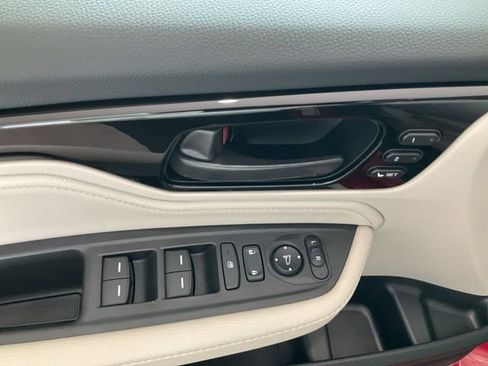 New 2026 Honda Odyssey Touring image 6