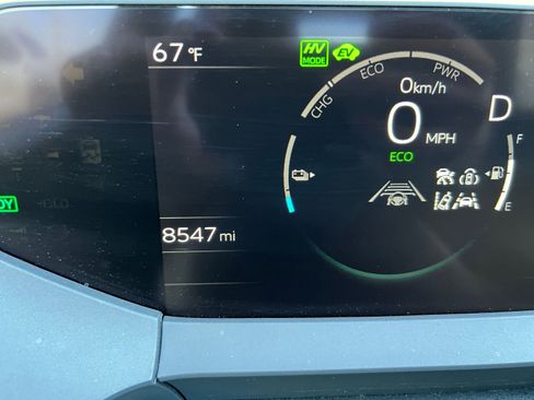 Used 2024 Toyota Prius Prime FWD image 27