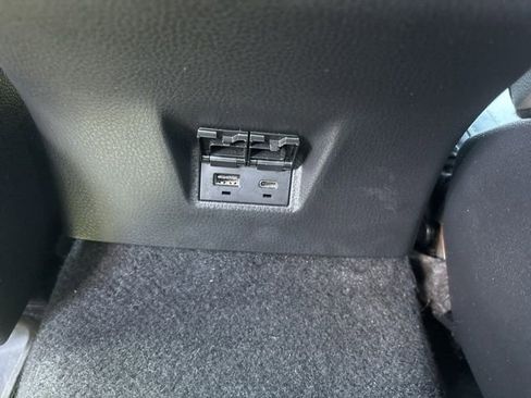 Used 2025 Toyota Camry SE w/ Multimedia Upgrade Package image 18