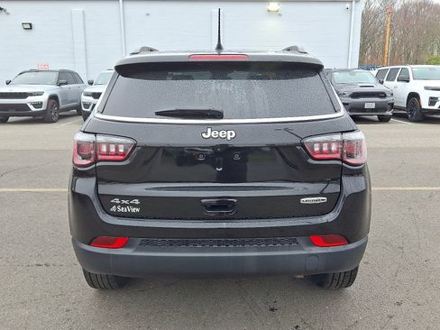 Certified 2022 Jeep Compass Latitude AWD/4WD image 5