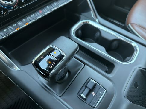 Used 2024 GMC Sierra 1500 Denali Ultimate image 26