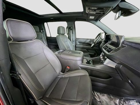 Used 2023 GMC Yukon XL SLT RWD image 31