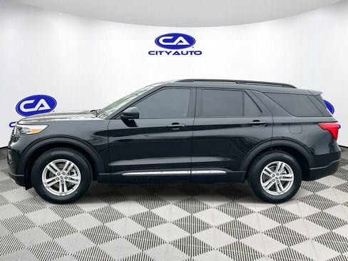 Used 2023 Ford Explorer XLT image 7
