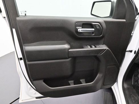 Used 2019 Chevrolet Silverado 1500 W/T w/ Trailering Package AWD/4WD image 9